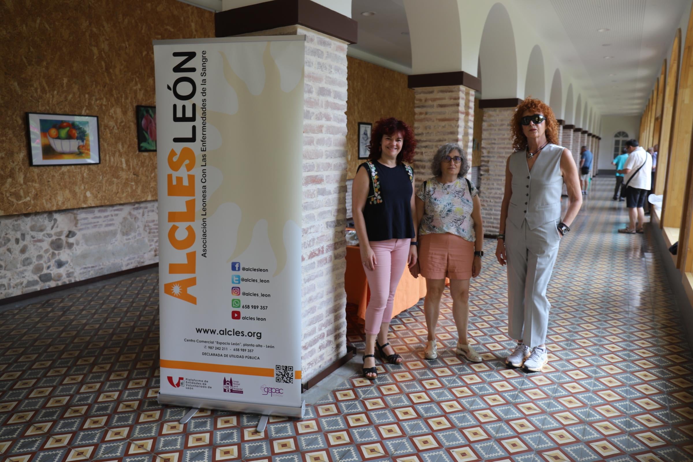 Alcles inaugura la tercera edición de «Exponiéndonos»