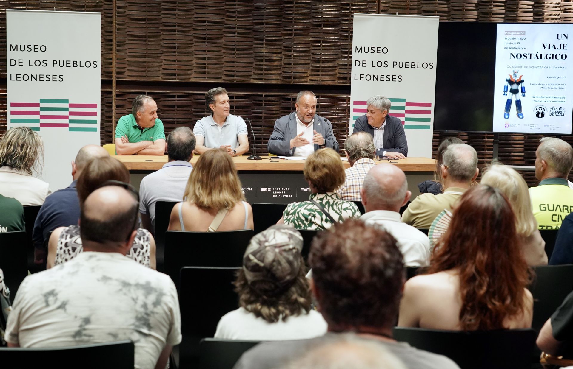 Inauguración de la exposición &#039;Un viaje nostálgico&#039;