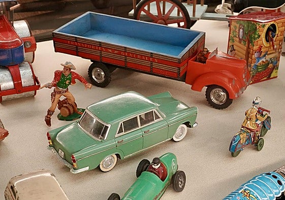 Algunos de los juguetes de la exposición.
