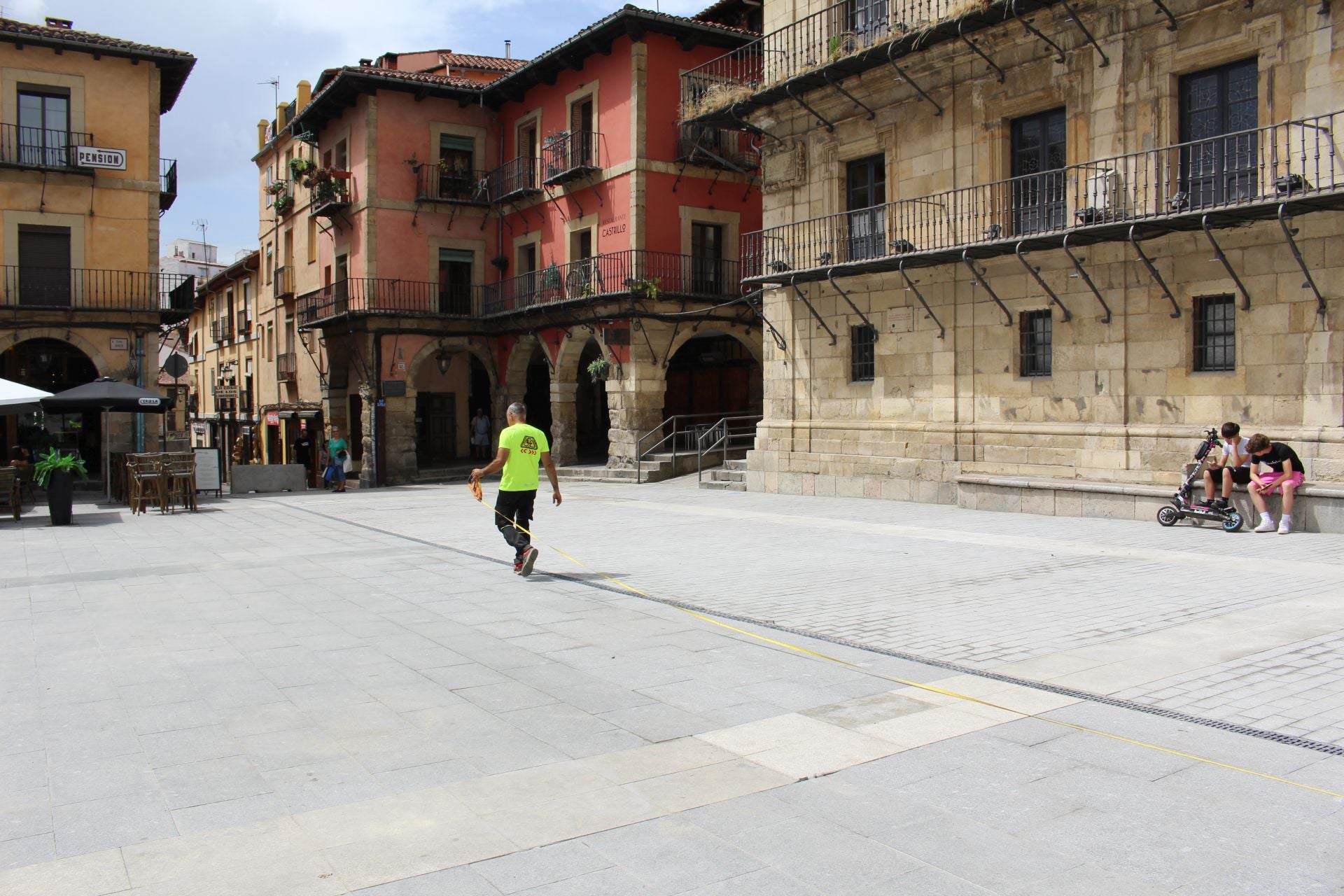Así está la plaza Mayor de León antes de fiestas