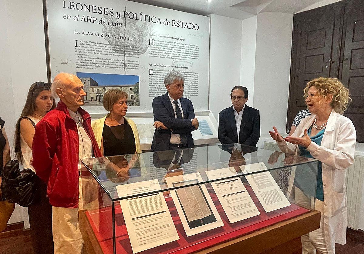 Eva Merino junto a Eduardo Diego en la inauguración de la exposición.