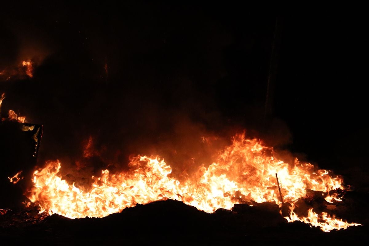 Las mejores imágenes de la hoguera de San Juan en León