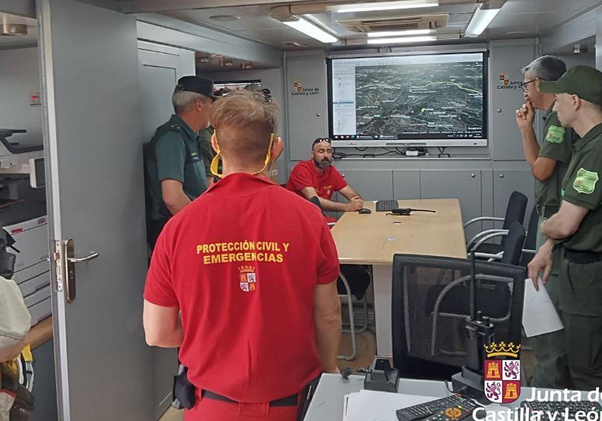 Puesto de mando de la búsqueda del desaparecido en León.