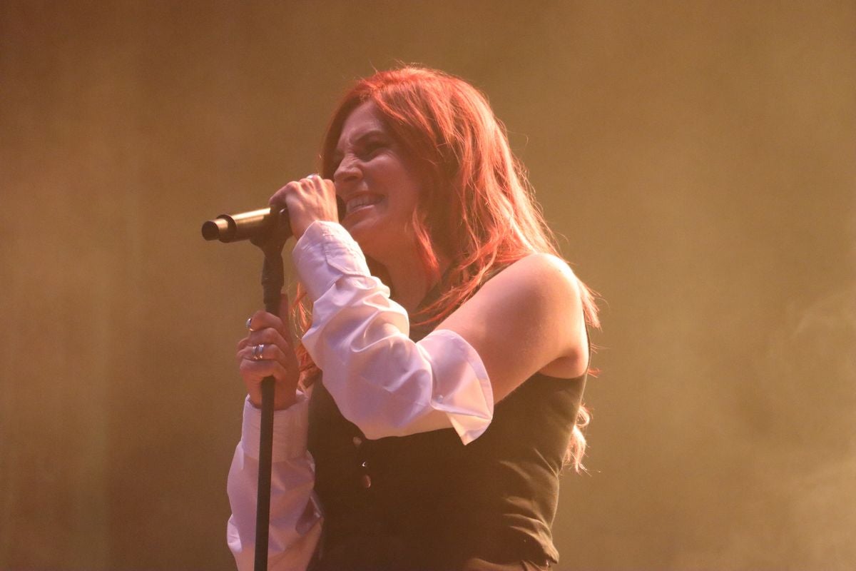 Las imágenes que capturan la magia del concierto de Leire en León