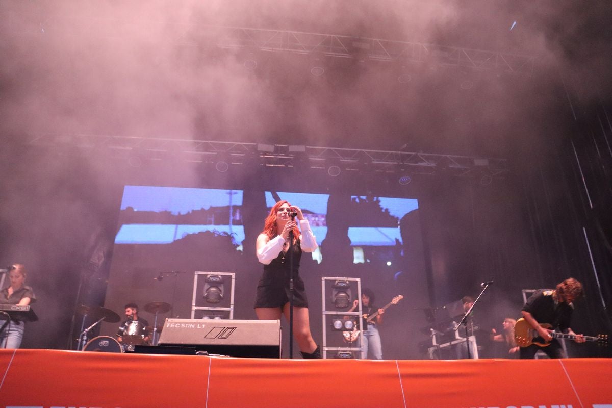 Las imágenes que capturan la magia del concierto de Leire en León