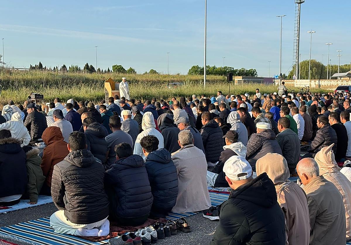 Rezo de la fiesta del Cordero en León.