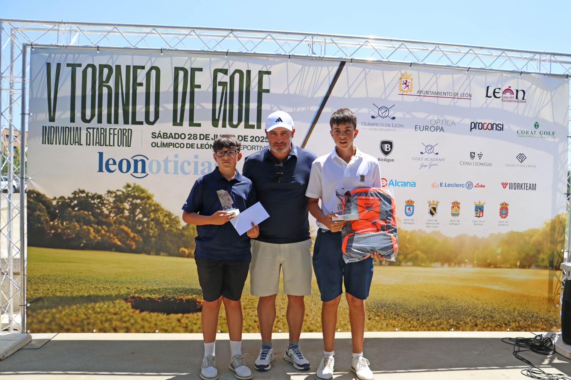 V Torneo de Golf de Leonoticias