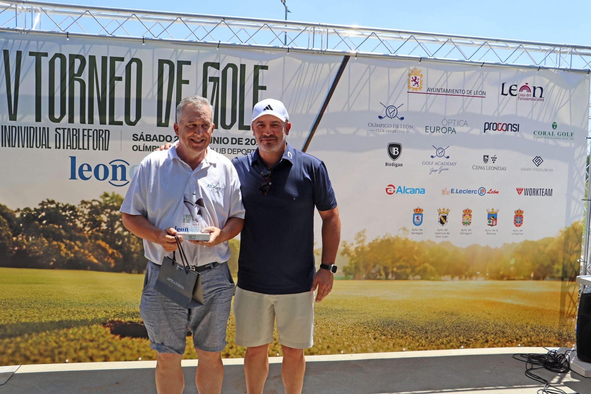 V Torneo de Golf de Leonoticias