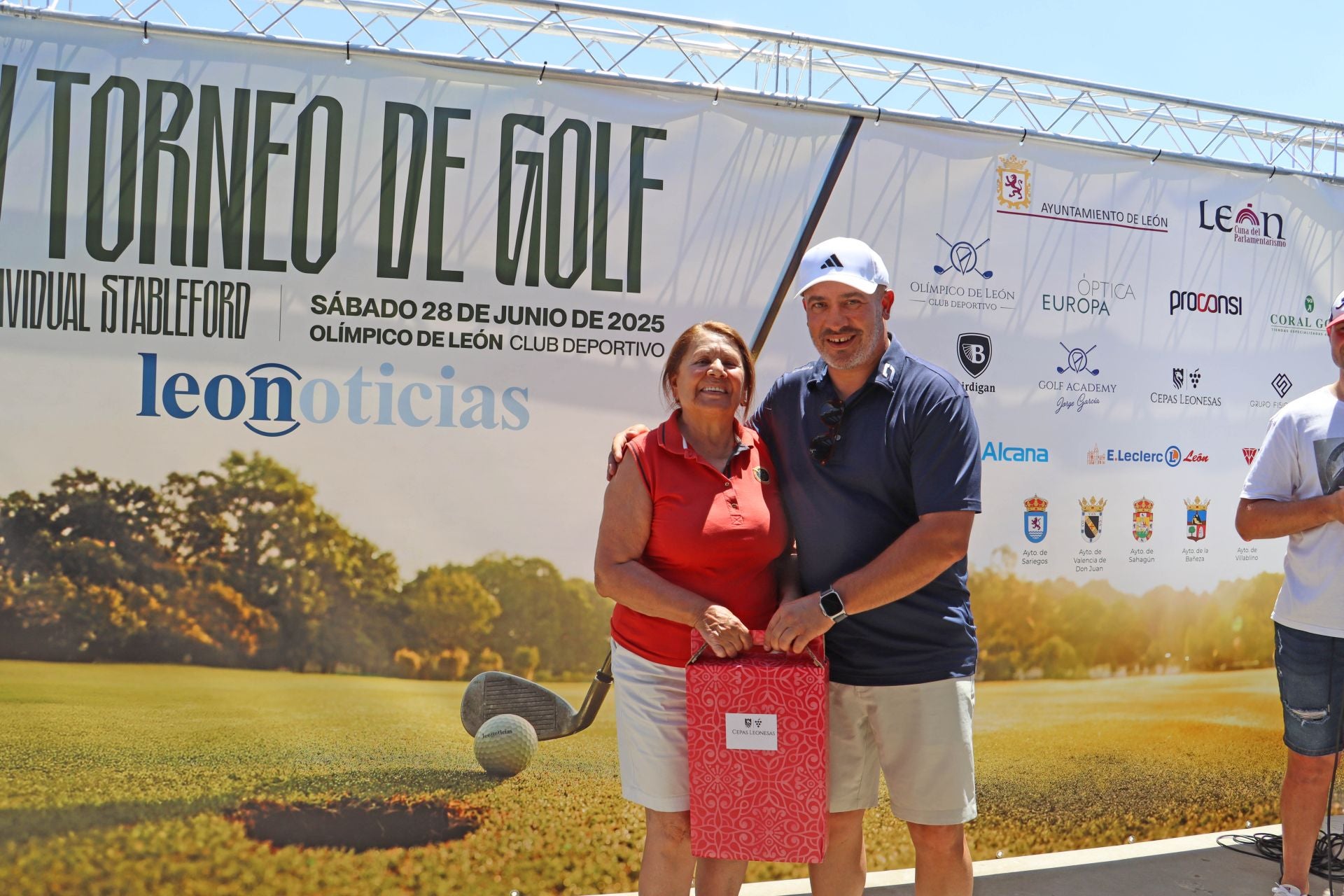 V Torneo de Golf de Leonoticias