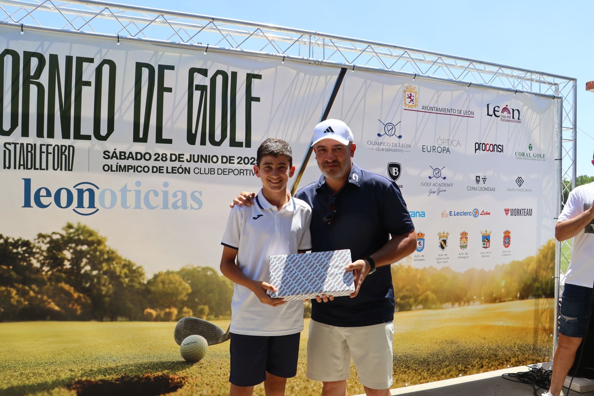 V Torneo de Golf de Leonoticias