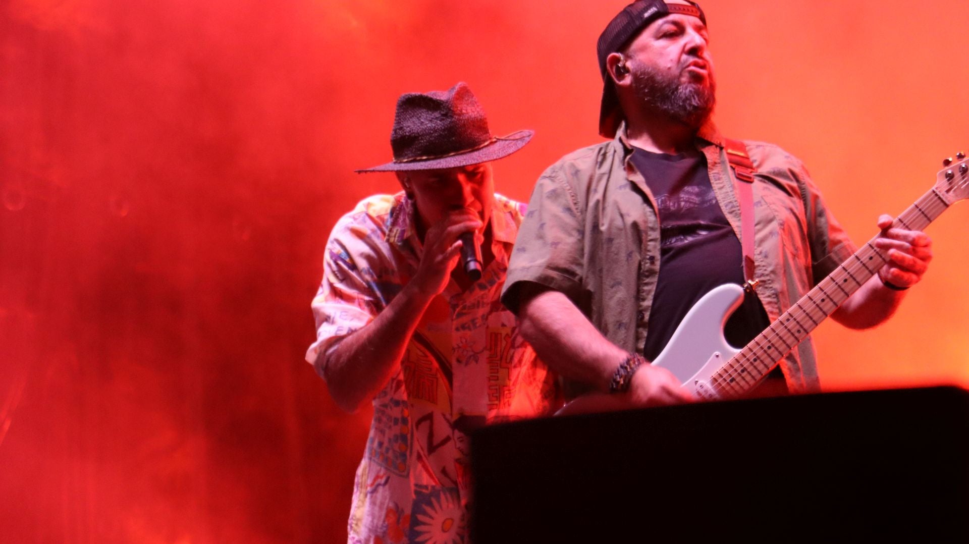 Las imágenes del concierto de Efecto Pasillo en León