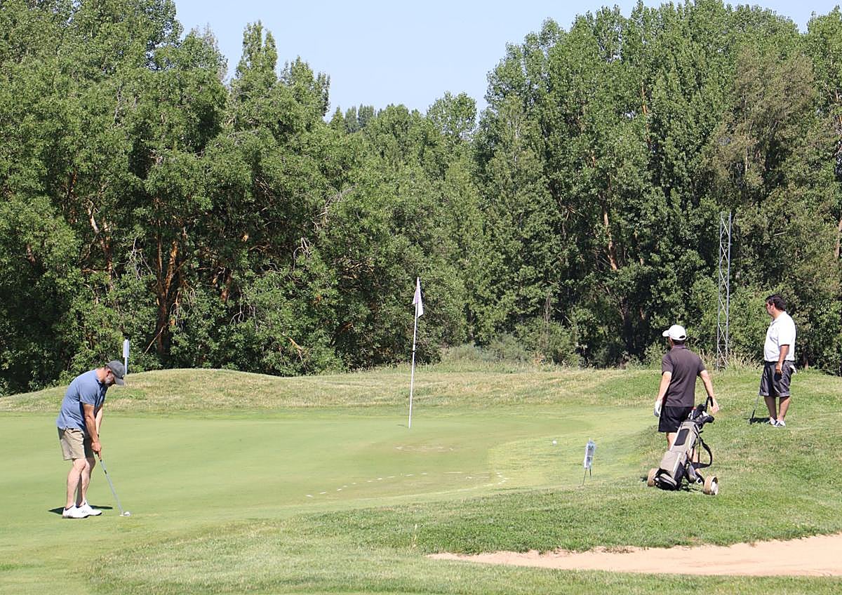 Imagen secundaria 1 - V Torneo de Golf de Leonoticias en el Olímpico de León