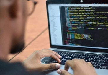 León da las claves a 200 profesionales para hacer análisis forenses digitales con ChatGPT
