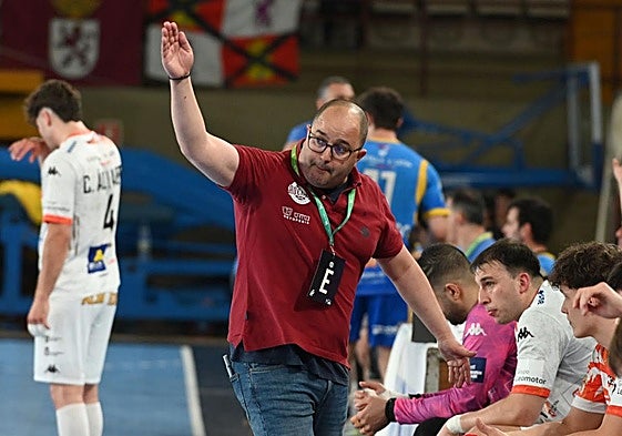 Dani Gordo, entrenador del Abanca Ademar.