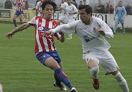 Un jugador de la Cultural en 2011, última vez que se vistió esta marca de ropa.