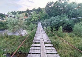 Las imágenes del puente colgante sobre el Torío