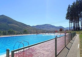 Piscina de Villamanín.