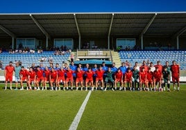 Primera foto de familia de la nueva Cultural de Segunda División.