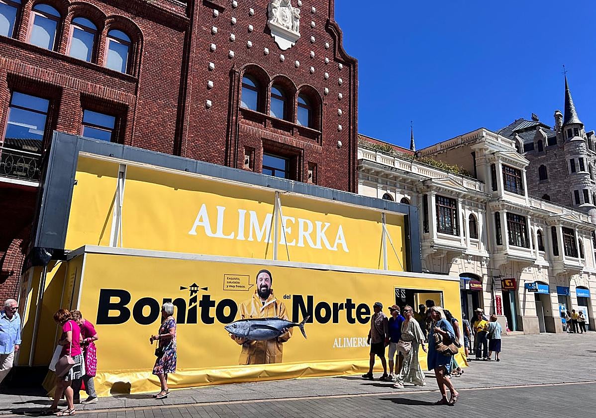 Expo tráiler del Bonito del Norte de Alimerka en León
