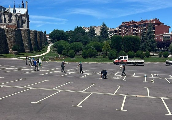 Repintado en el parking de Astorga.