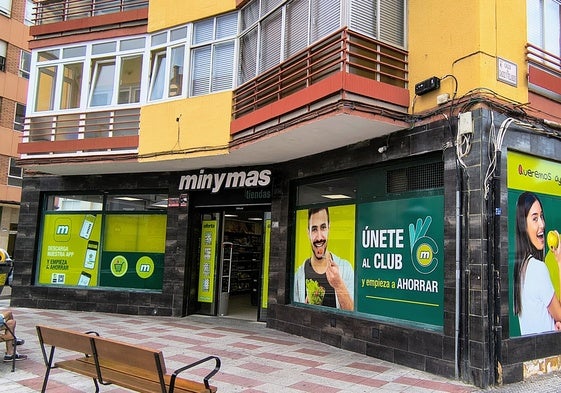 Fachada del supermercado Minymas