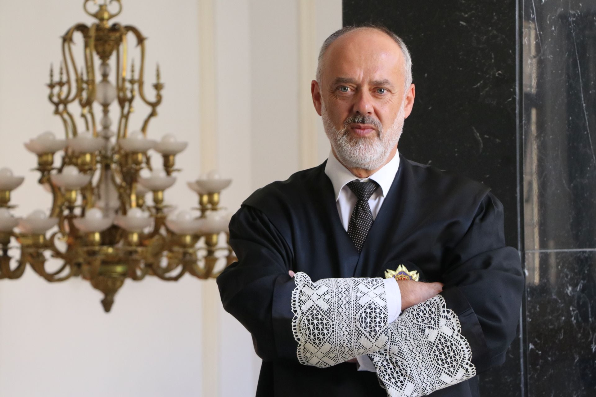 Pablo Arraiza en su llegada a la Audiencia Provincial de León.