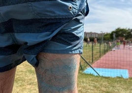 Imagen de uno de los usuarios de la piscina.