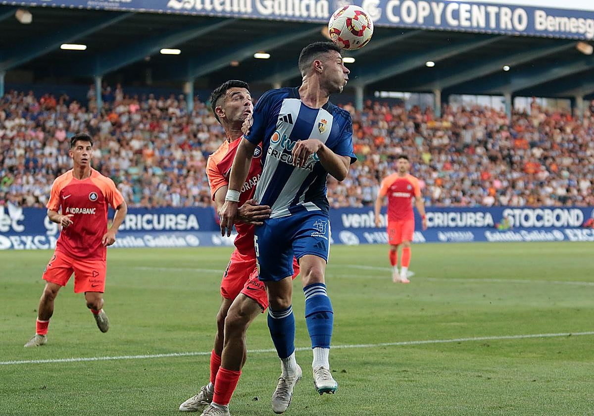 Bustos, en un partido con la Deportiva.