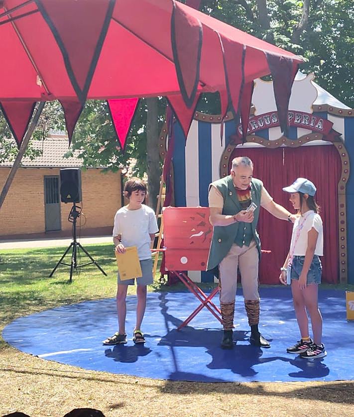 Imagen secundaria 2 - Feria del libro y disco y feria del circo en Valencia de Don Juan