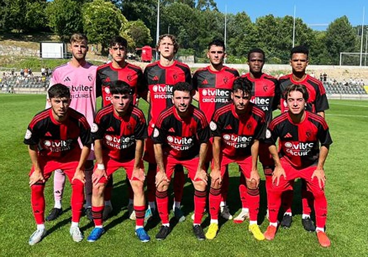 Alineación de la Deportiva para medirse al Vitoria Guimaraes.