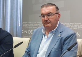Roberto Aller, vicepresidente de la Diputación en una rueda de presa este jueves.