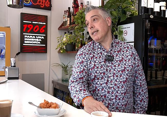 José González, hostelero.