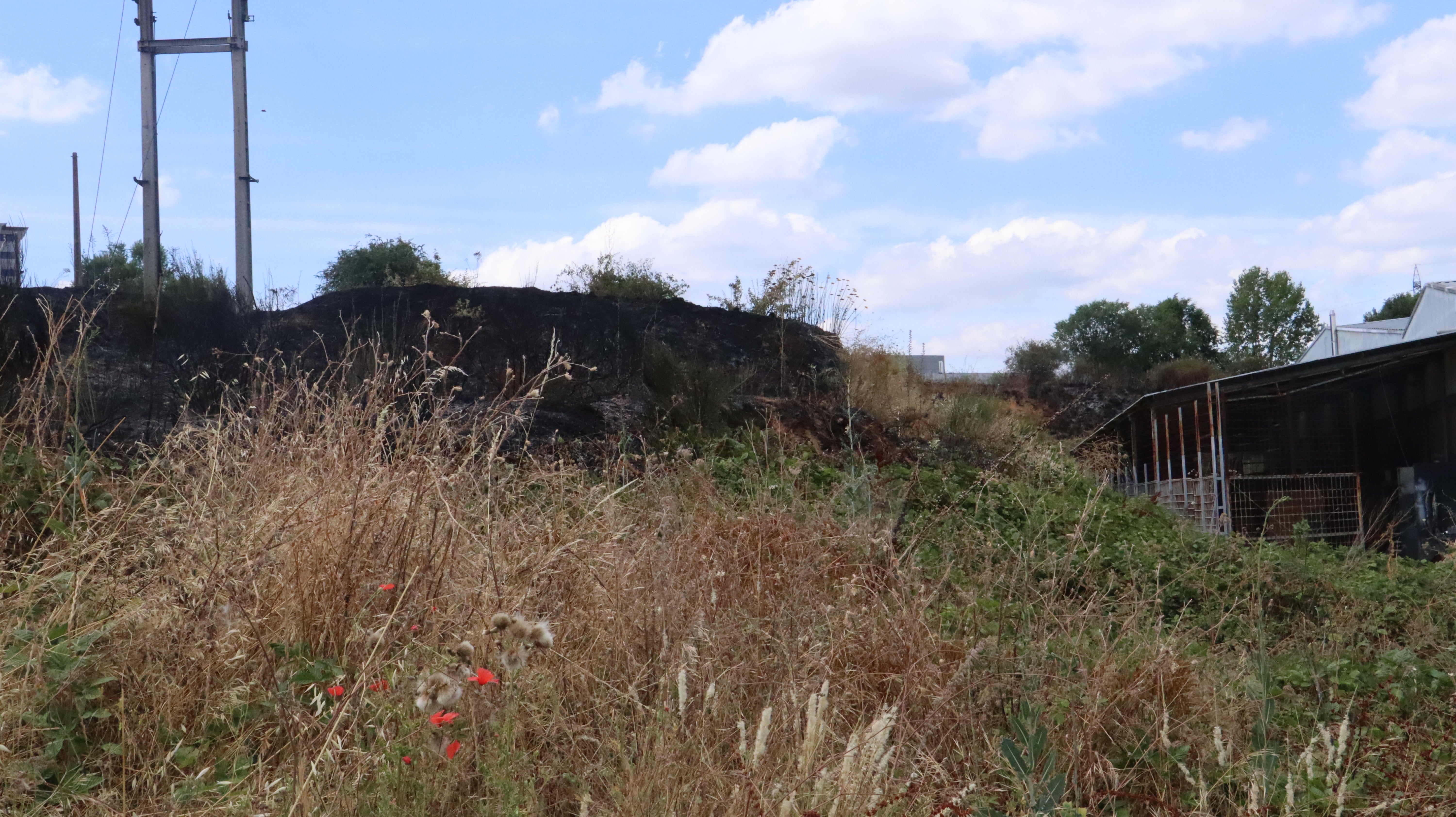 Así ha sido el incendio cercano al Hospital de León