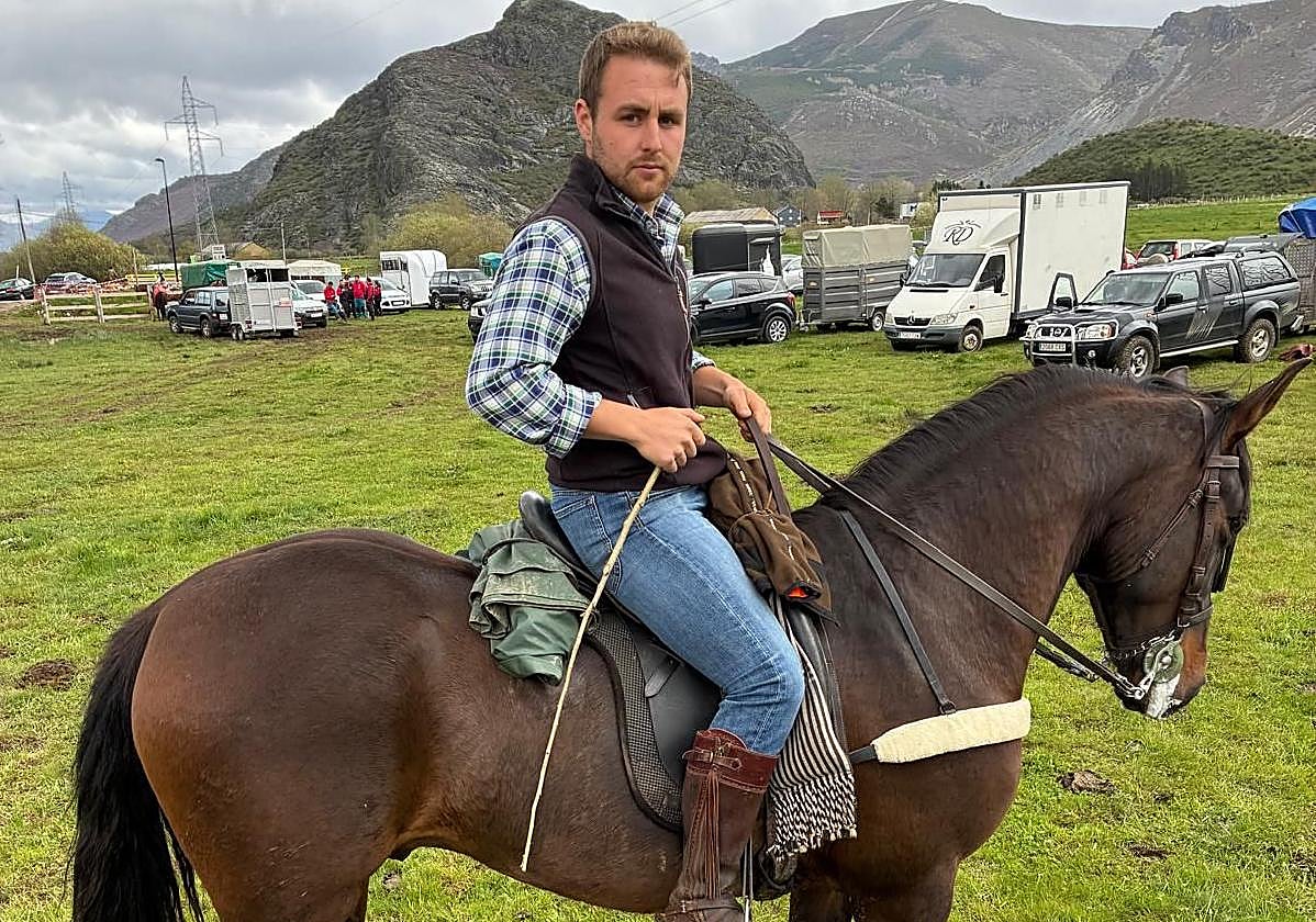 Daniel González Noriega, ganadero y vecino de Camposolillo.