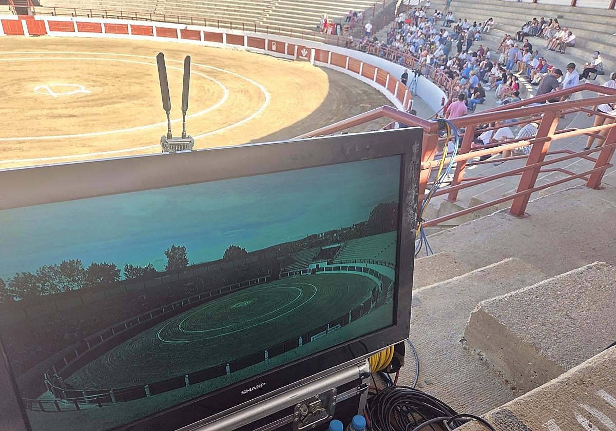 Imagen de la plaza de Toros de Astorga momentos antes del comienzo de la novillada