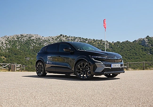 Renault Megane E-Tech en Leomotor