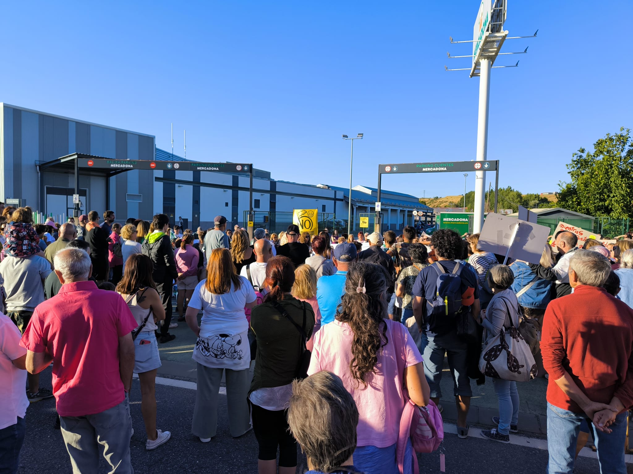 Manifestación de protesta contra la planta de biomasa en Puente Castro