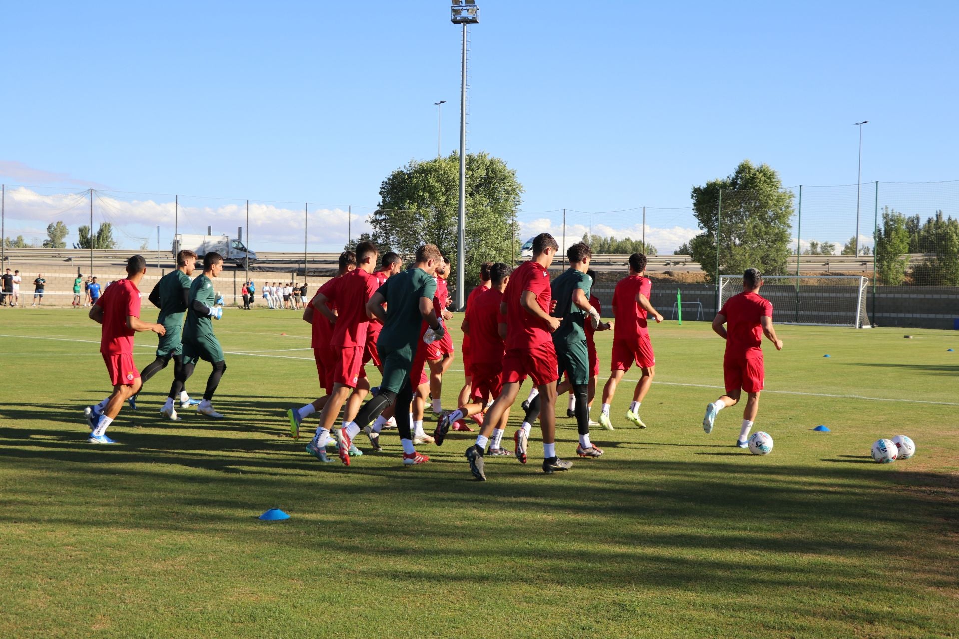 Las imágenes del entrenamiento de la Cultural y Deportiva Leonesa