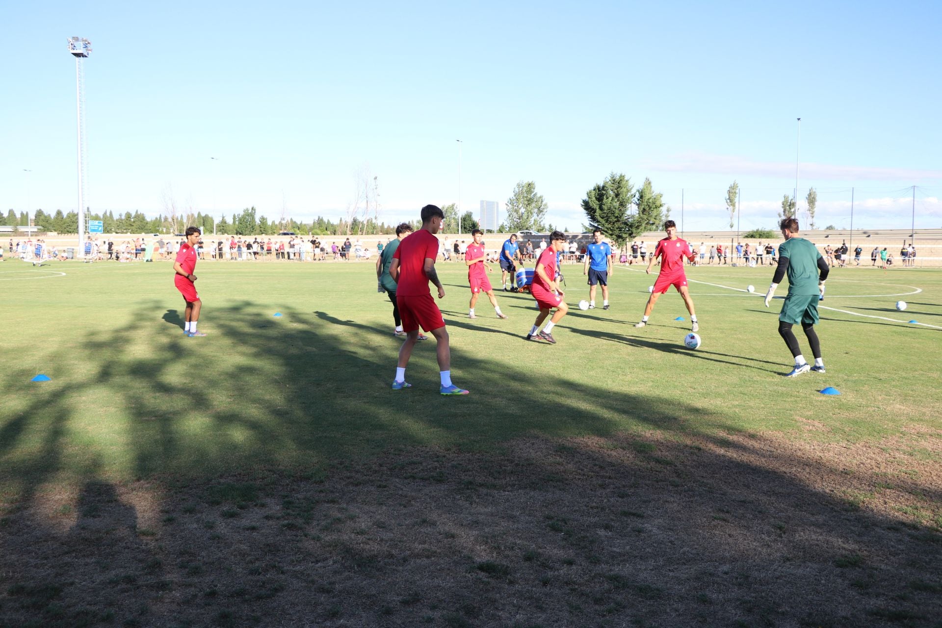 Las imágenes del entrenamiento de la Cultural y Deportiva Leonesa