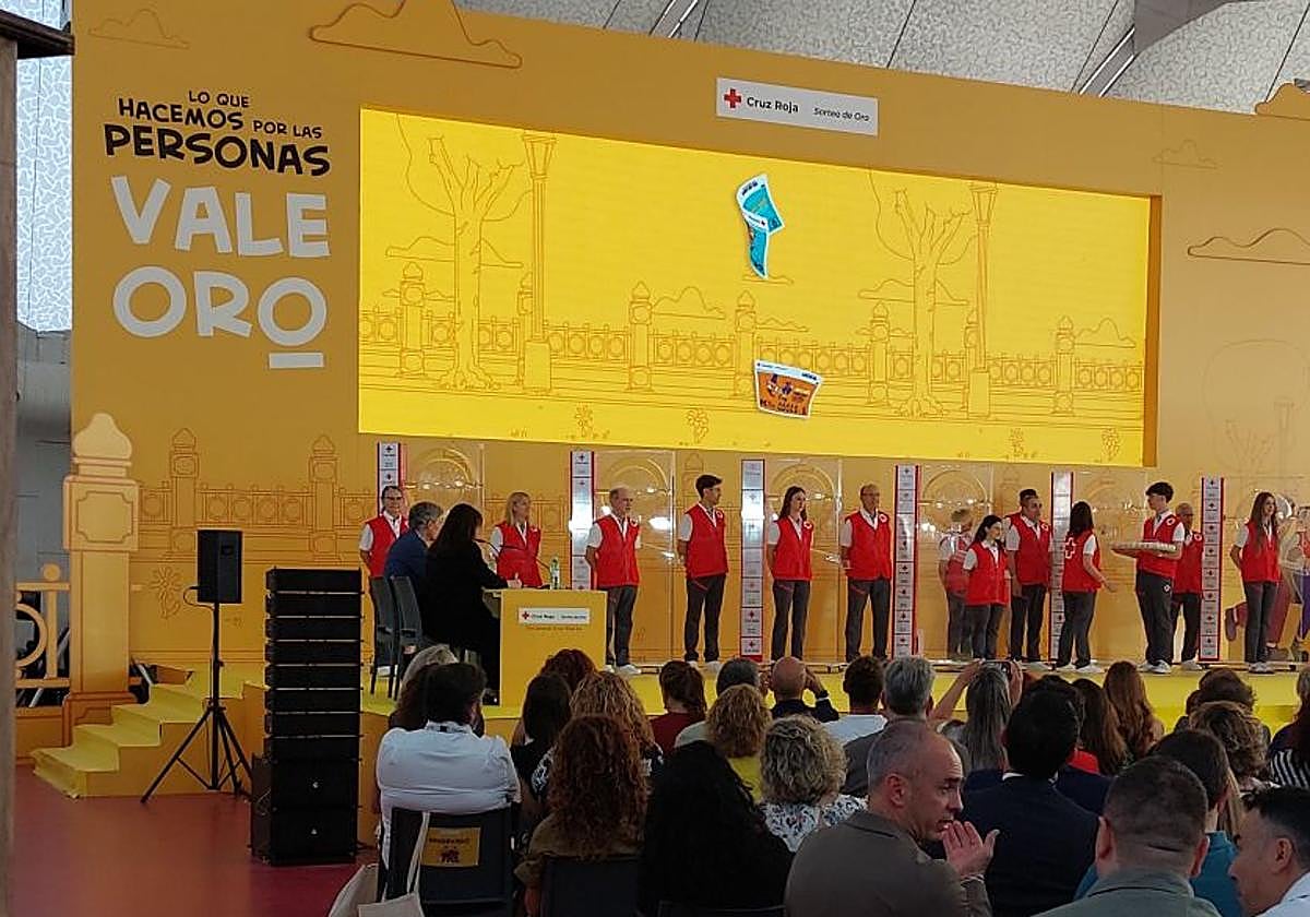 Sorteo de oro de Cruz Roja celebrado en Valladolid.