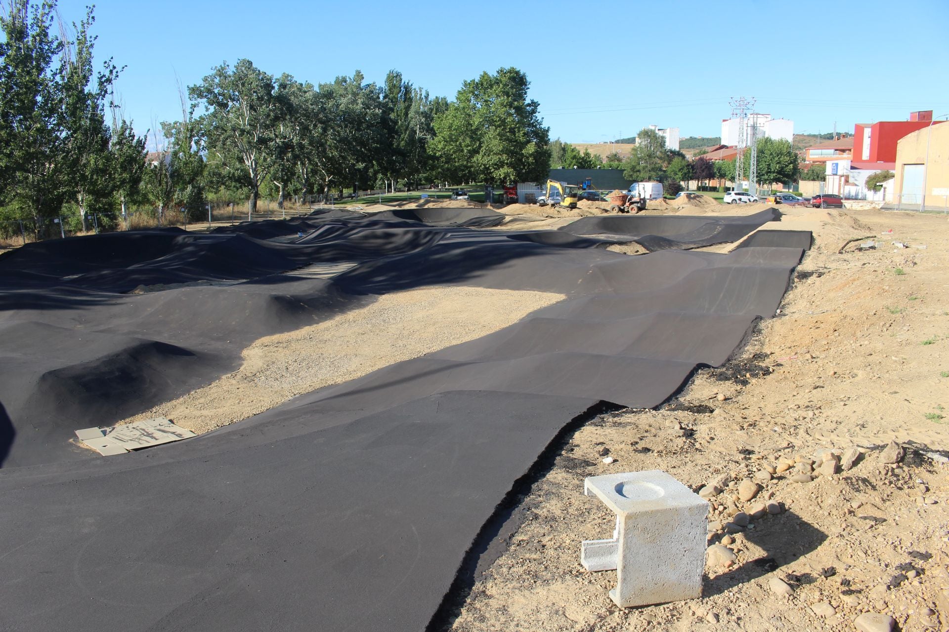 Las obras de la pista de &#039;pumptrack&#039; en Puente Castro