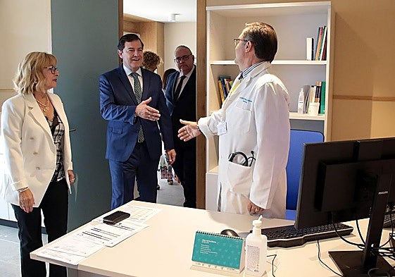 Visita de Fernández Mañueco al nuevo centro de salud de Pinilla.