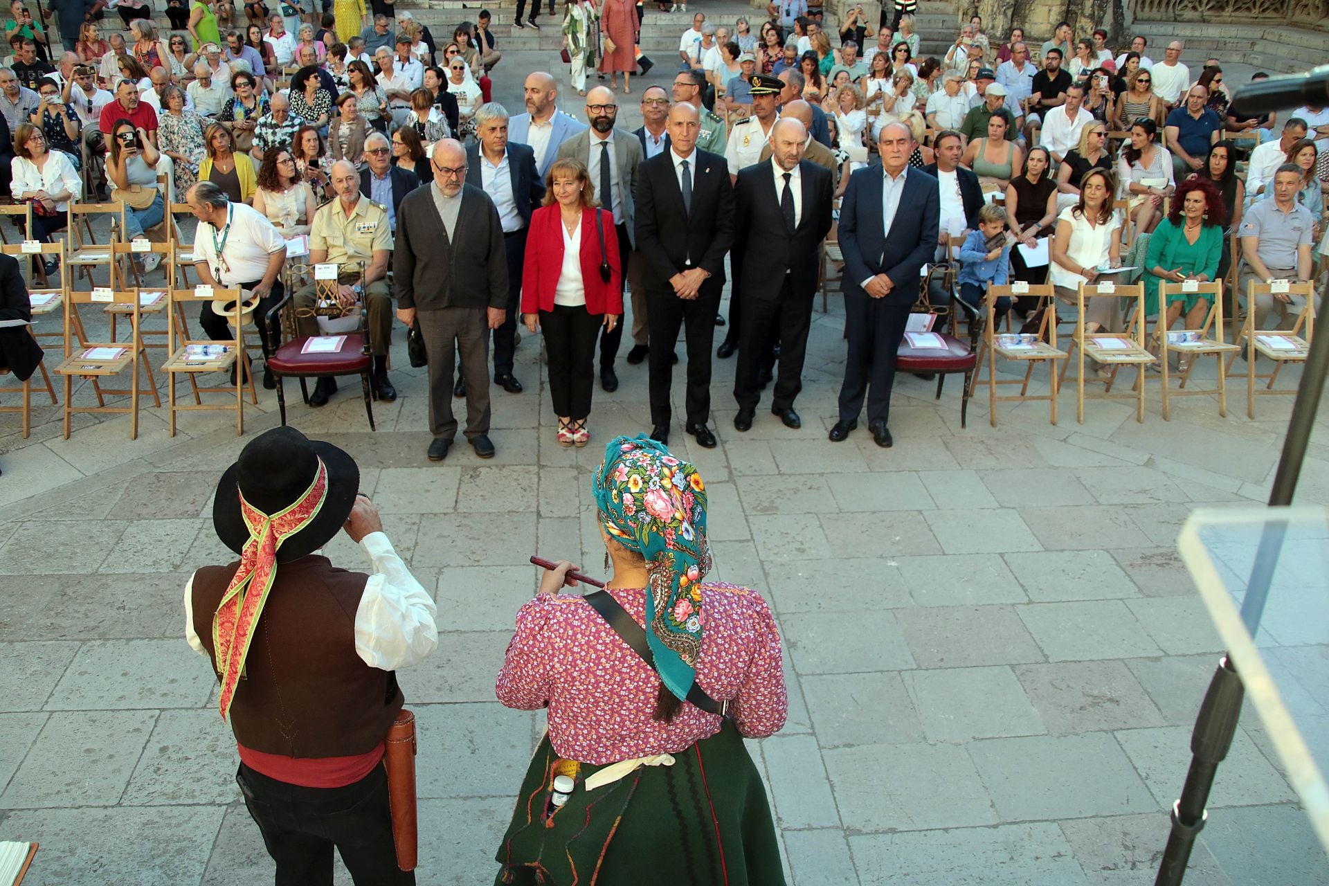 Las imágenes de la lectura de los Fueros de León