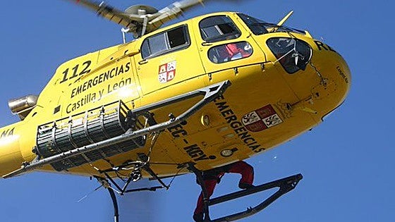 Un motorista trasladado en helicóptero tras sufrir un accidente en Boca de Huérgano