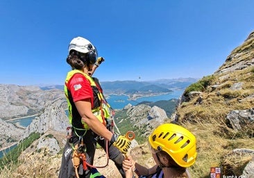 Rescatan a una joven de 26 años a 300 metros de la cumbre del Gilbo, en Riaño