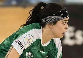 Imagen de la nueva jugadora del Bembibre HC, Carolina Monedero.