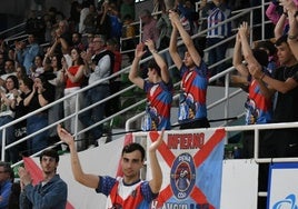 Socios del C. B. Ciudad de Ponferrada.