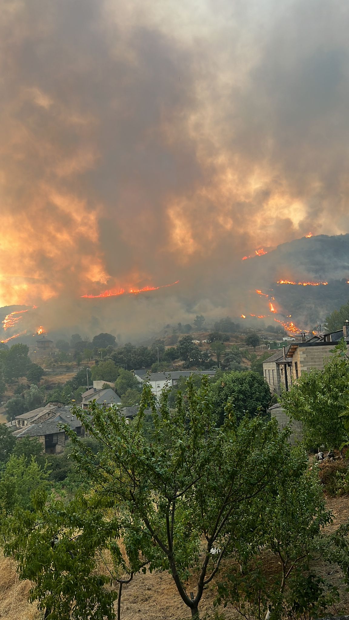 Las imágenes de los incendios de Yeres y Orallo