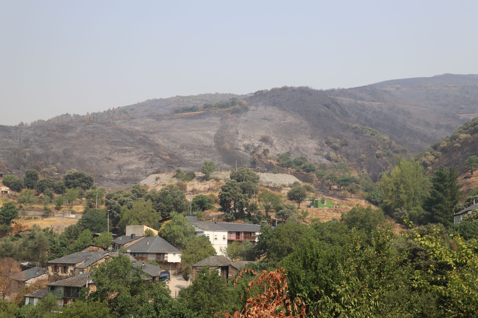 Imágenes del incendio de Yeres