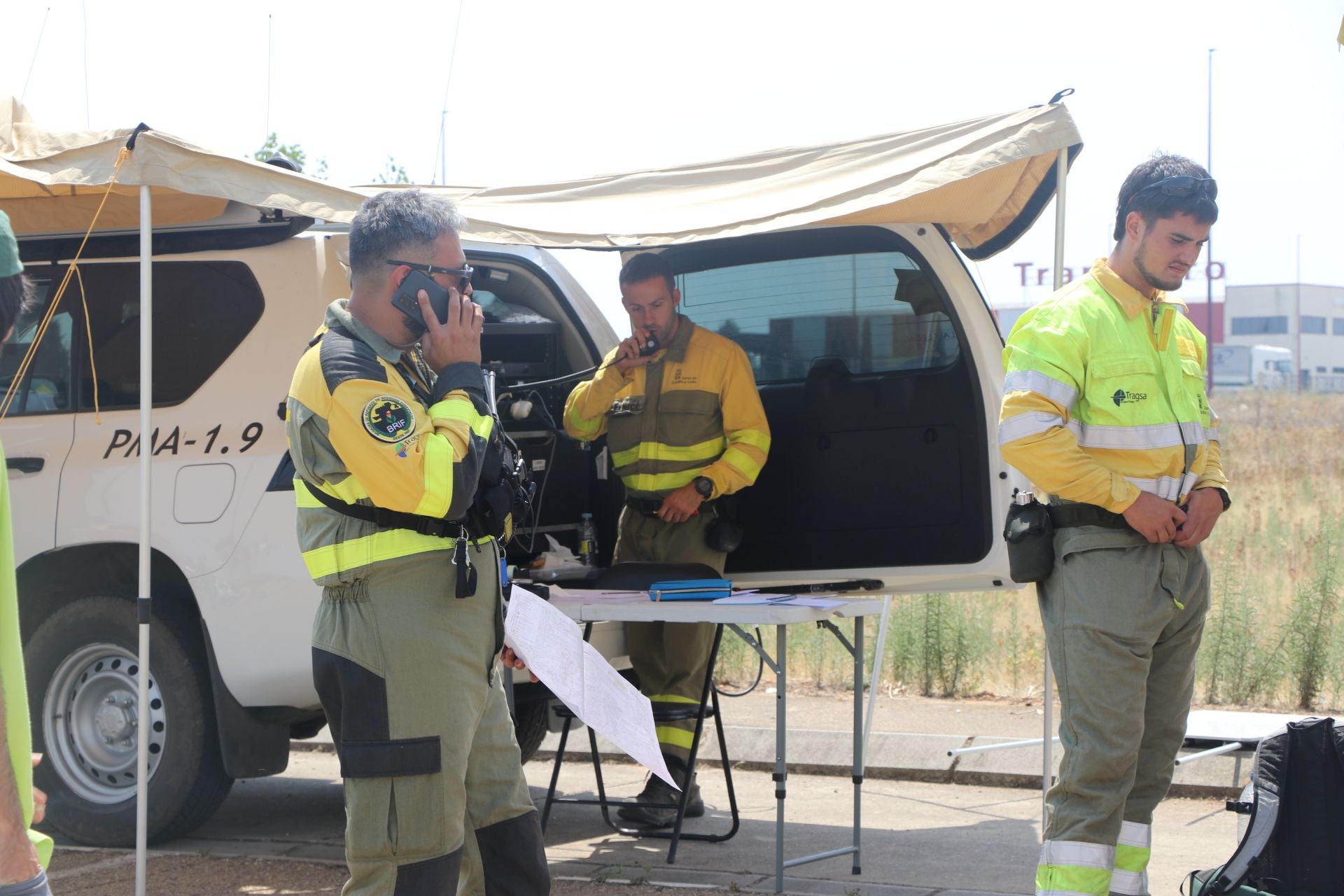 El Puesto de Mando Avanzado coordina la lucha contra el incendio de Castrocalbón